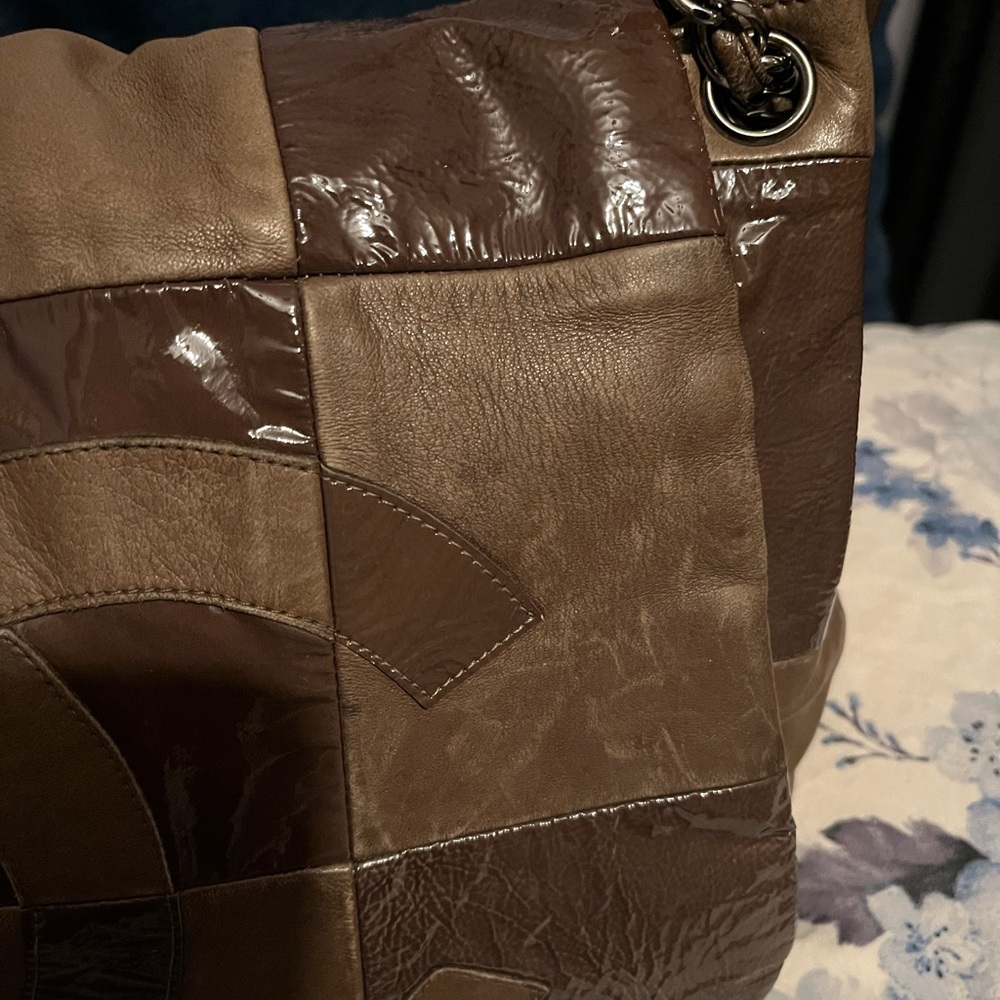 CHANEL BROOKLYN ACCORDION FLAP BAG - Picture 16 of 17